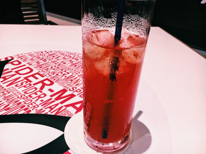 スパイダーマンカフェ