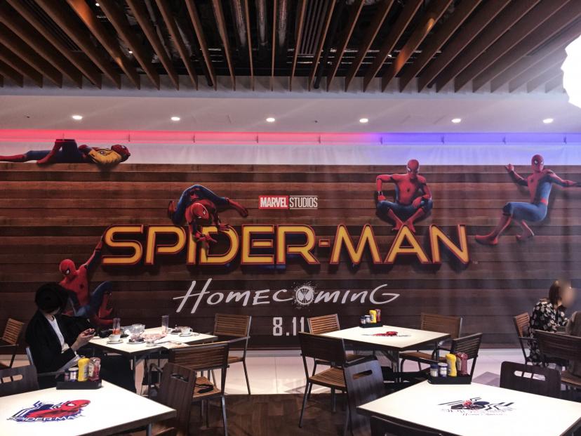 スパイダーマンカフェ