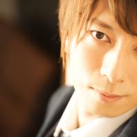 羽多野渉、歌唱力にも定評のあるいじられ声優の実態に迫る！