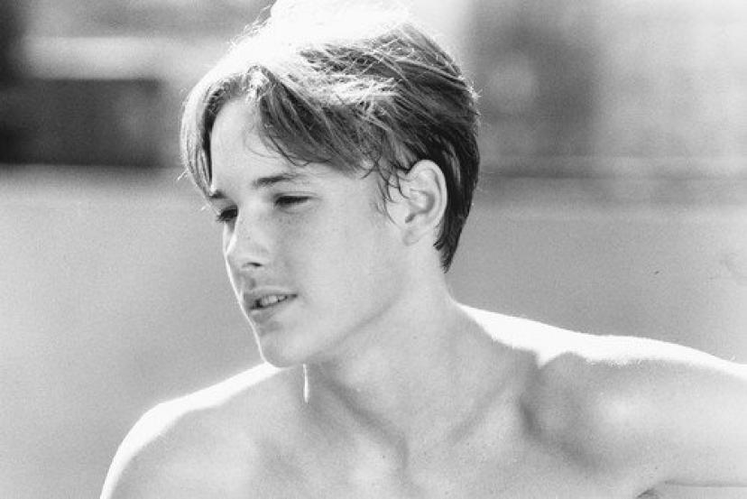 Brad Renfro Sleepers Barechested Hunky 11x17inch (28x43cm) Mini Poster