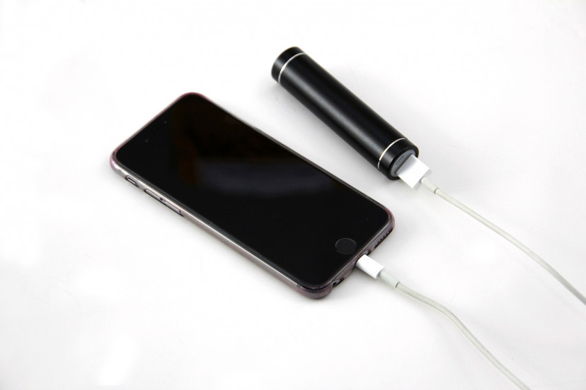 バッテリー、スマホ、フリー素材