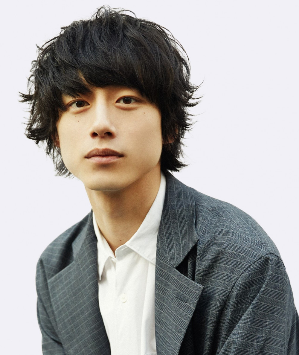 坂口健太郎