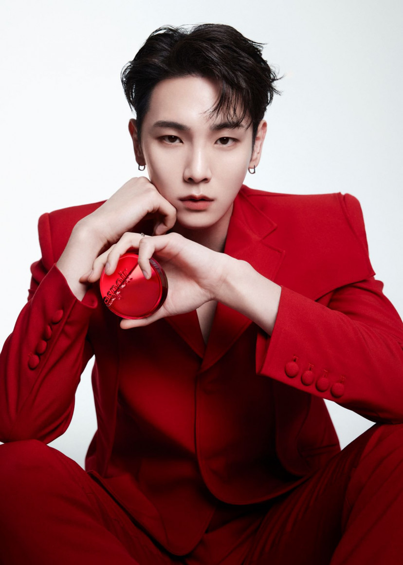 espoirブランドアンバサダー 、 SHINeeのKEY氏(@bumkeyk)による キャンペーンビジュアル