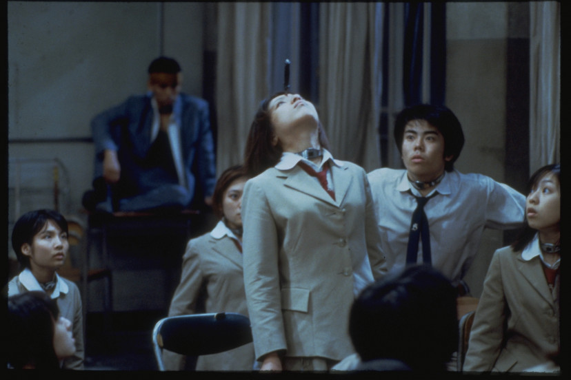 『バトル・ロワイヤル』(2000年)場面写真(井上亜紀)
