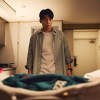 『イカゲーム』ファン・ジュノは死亡した？兄・フロントマンとの関係や声優についても解説！