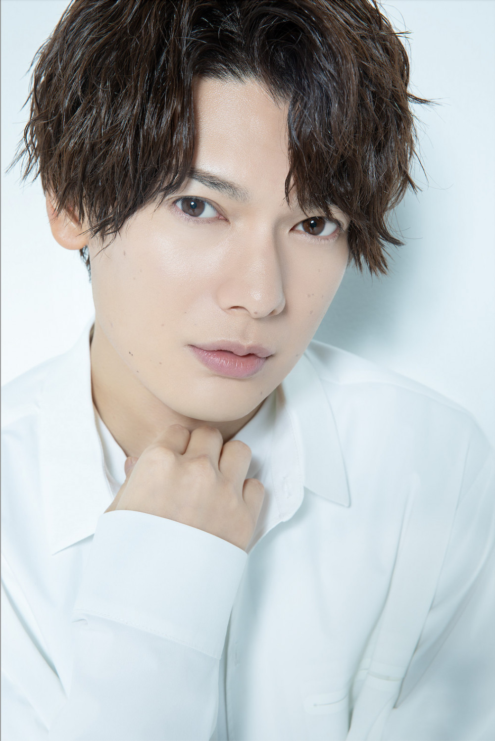 崎山つばさ