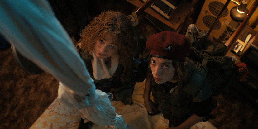 『ストレンジャー・シングス』シーズン4(2022年) ナンシー/ナタリア・ダイアー , ロビン/マヤ・ホーク