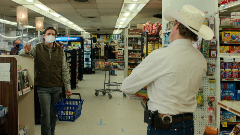 『エディントンへようこそ』ジョー・クロス保安官役/ホアキン・フェニックス、テッド役/ペドロ・パスカル