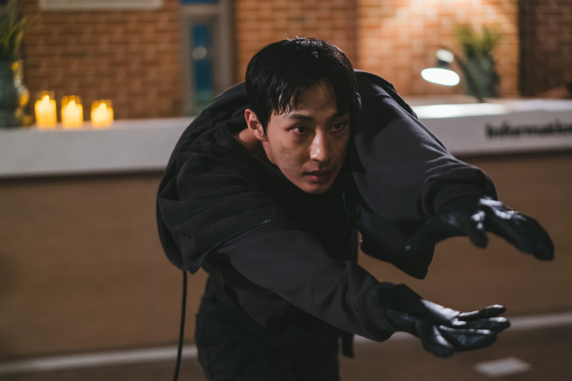 ドラマ『ワンダーフールズ』(2026年) キム・パルホ役/ペ・ナラ