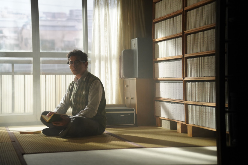 八月の声を運ぶ男