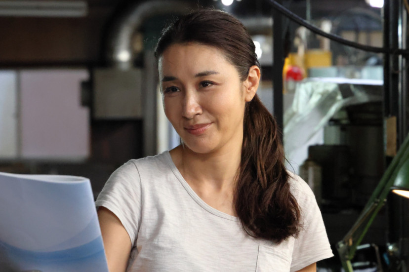 「赤灯えれじい」鈴木紗理奈